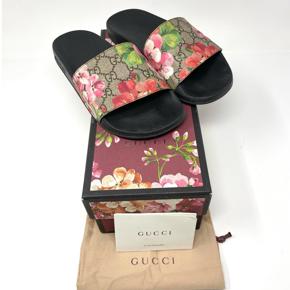 SOLD Gucci GG Blooms Supreme Floral Slide Slip On Rubber Sandals Flats EU 37 - Picture 1 of 13
